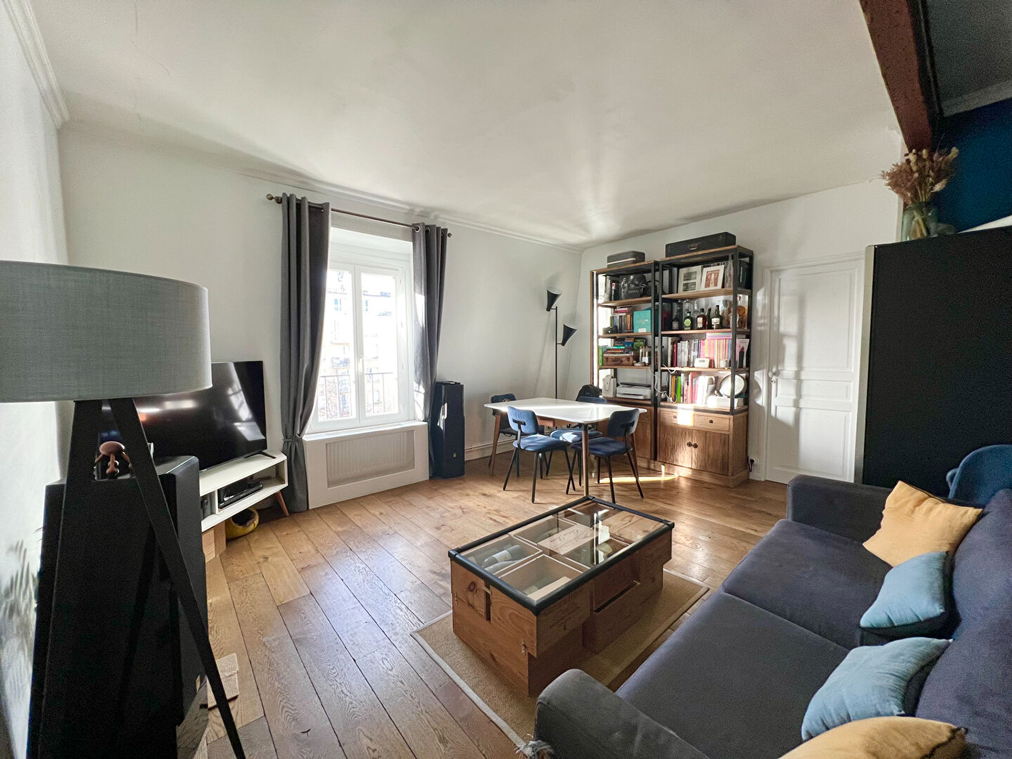 Appartement 3 pièces - 57m² - PARIS  - 18ème