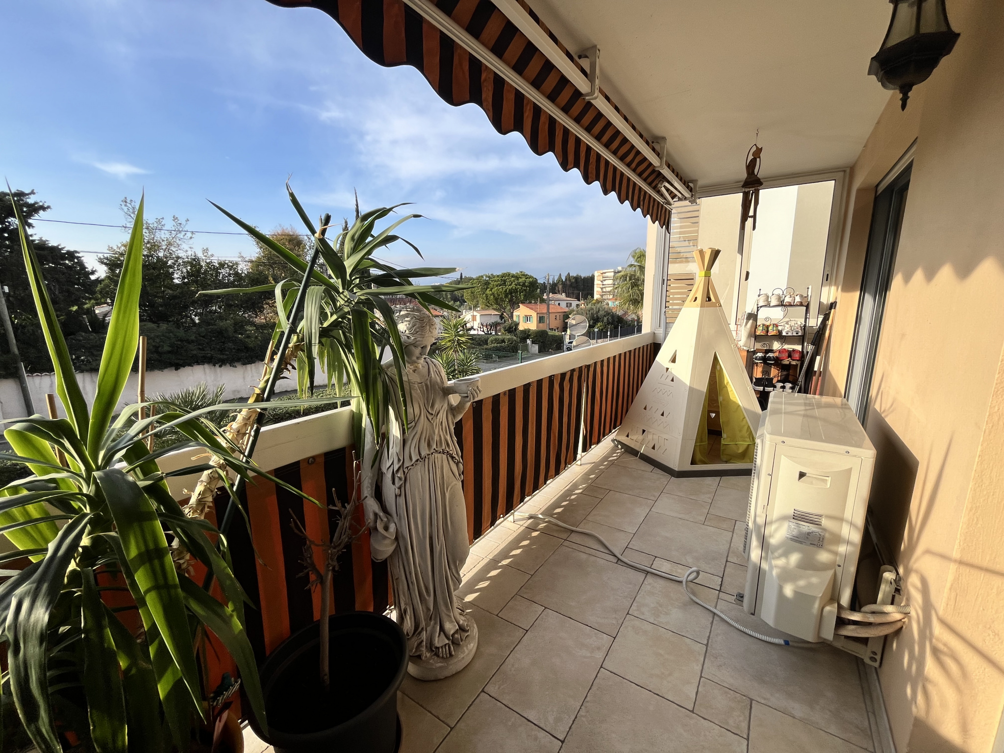 Appartement 4 pièces - 82m² - ANTIBES