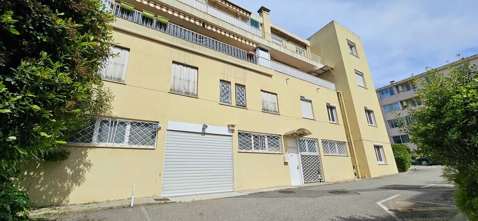 Local industriel  - 145m² - NICE