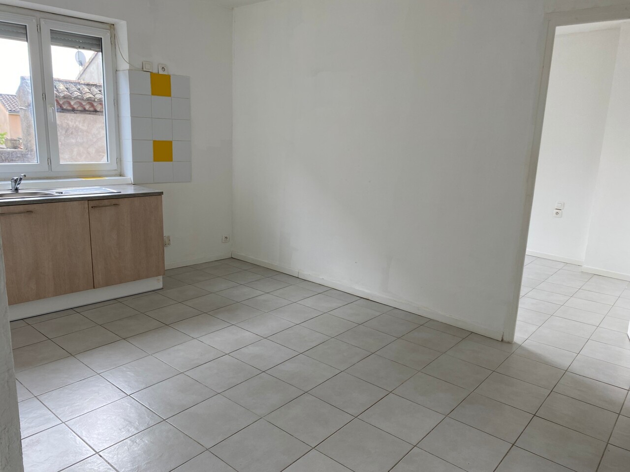 Appartement 2 pièces - 31m² - ST ETIENNE DE FONTBELLON