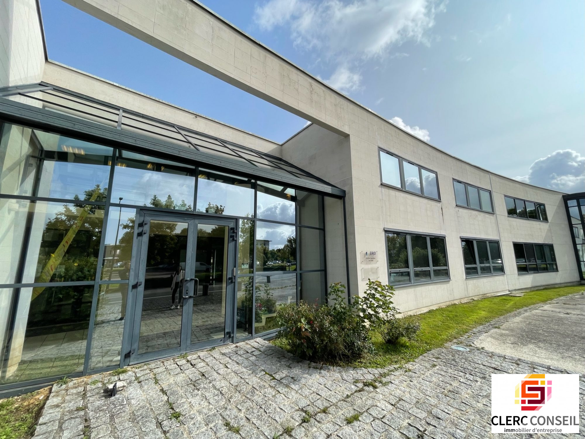 Local commercial  - 169m² - BOIS GUILLAUME