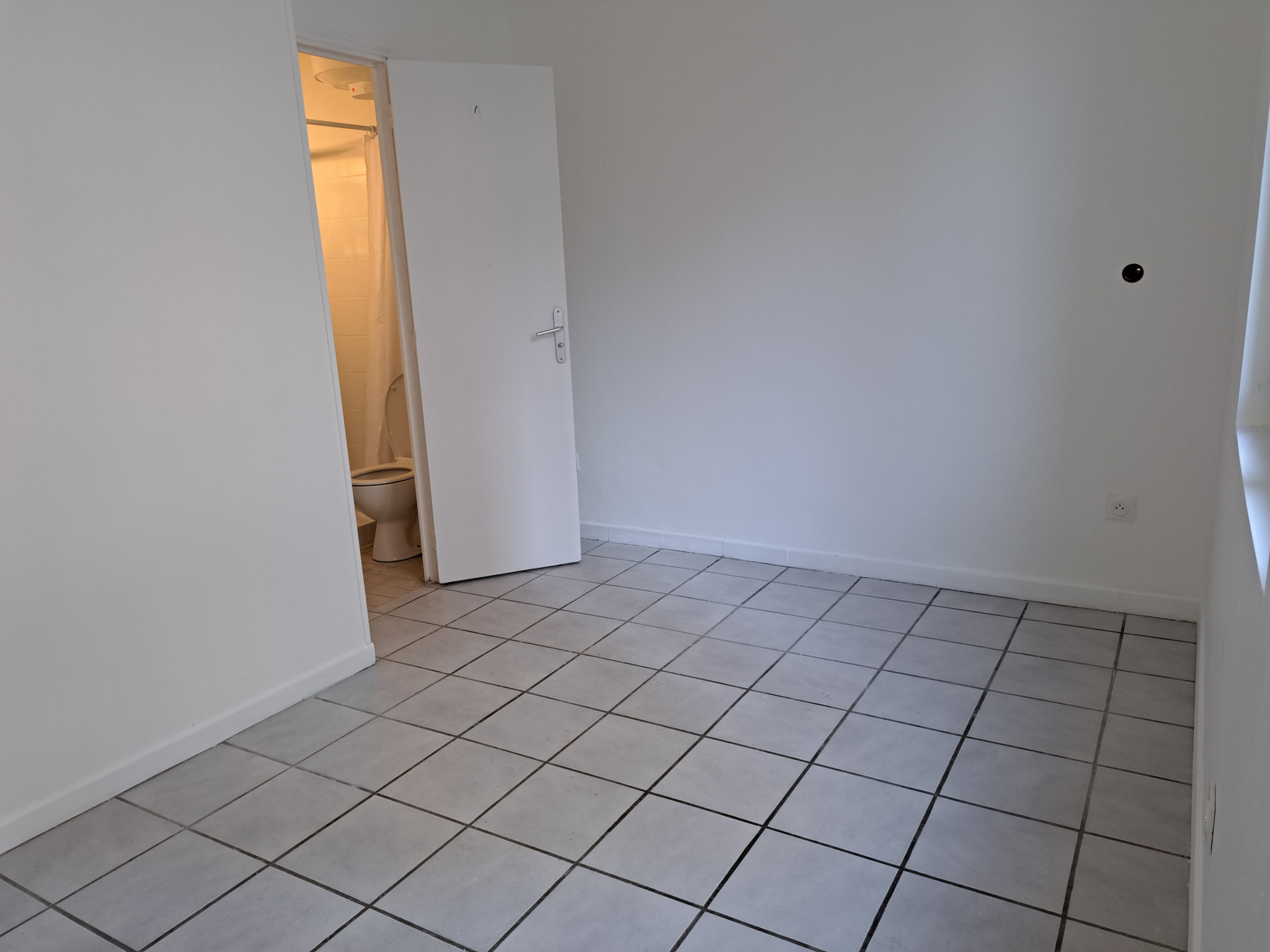 Appartement 1 pièce - 16m² - ISSY LES MOULINEAUX