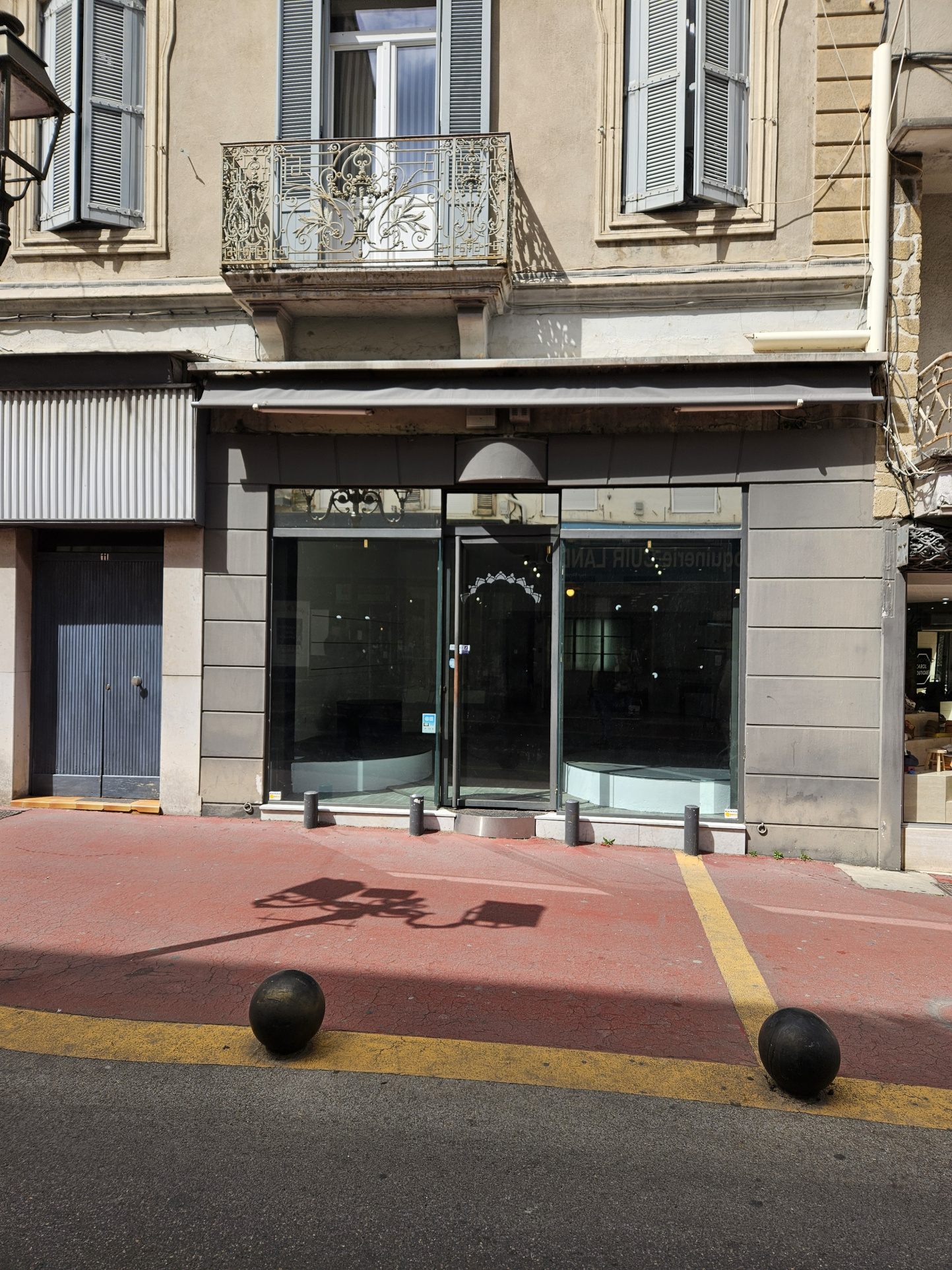 Local commercial  - 87m² - ALES