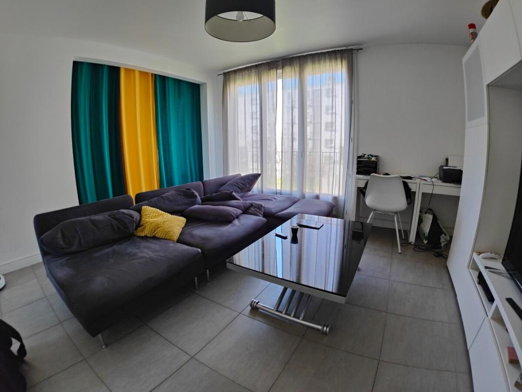 Appartement 4 pièces - 66m² - PONT DE LA MAYE