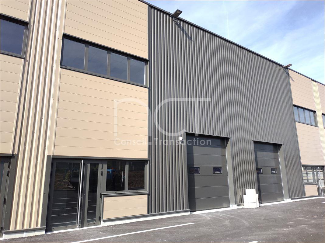 Local industriel  - 236m² - MEAUX