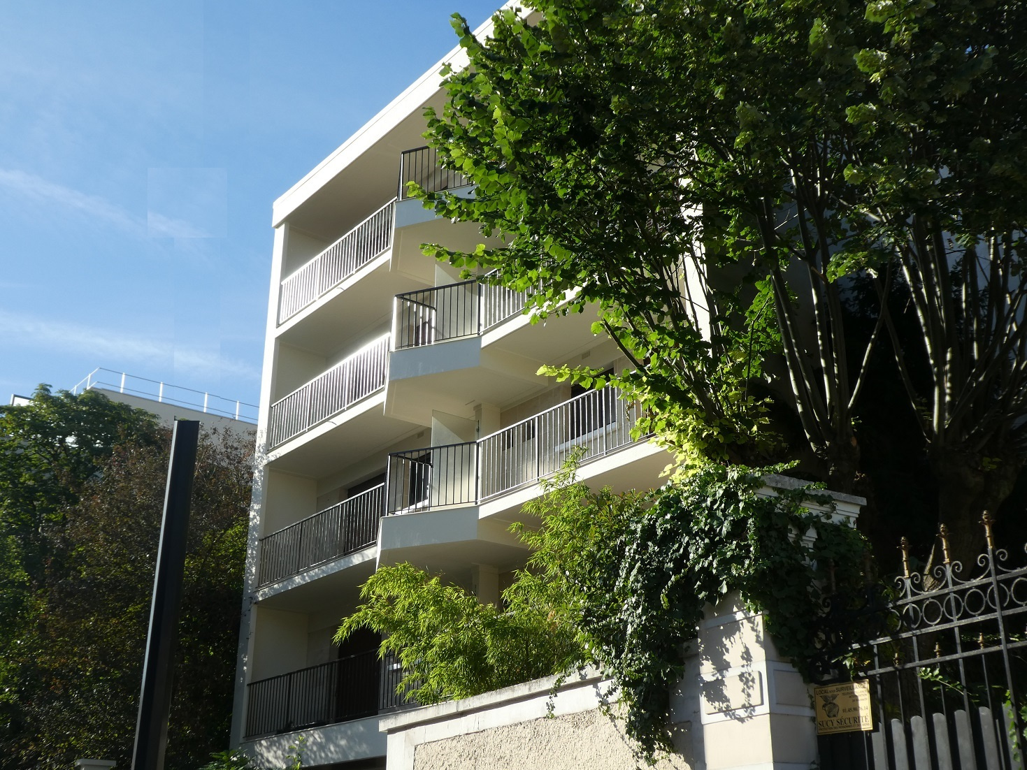 Appartement 2 pièces - 42m² - LA VARENNE ST HILAIRE