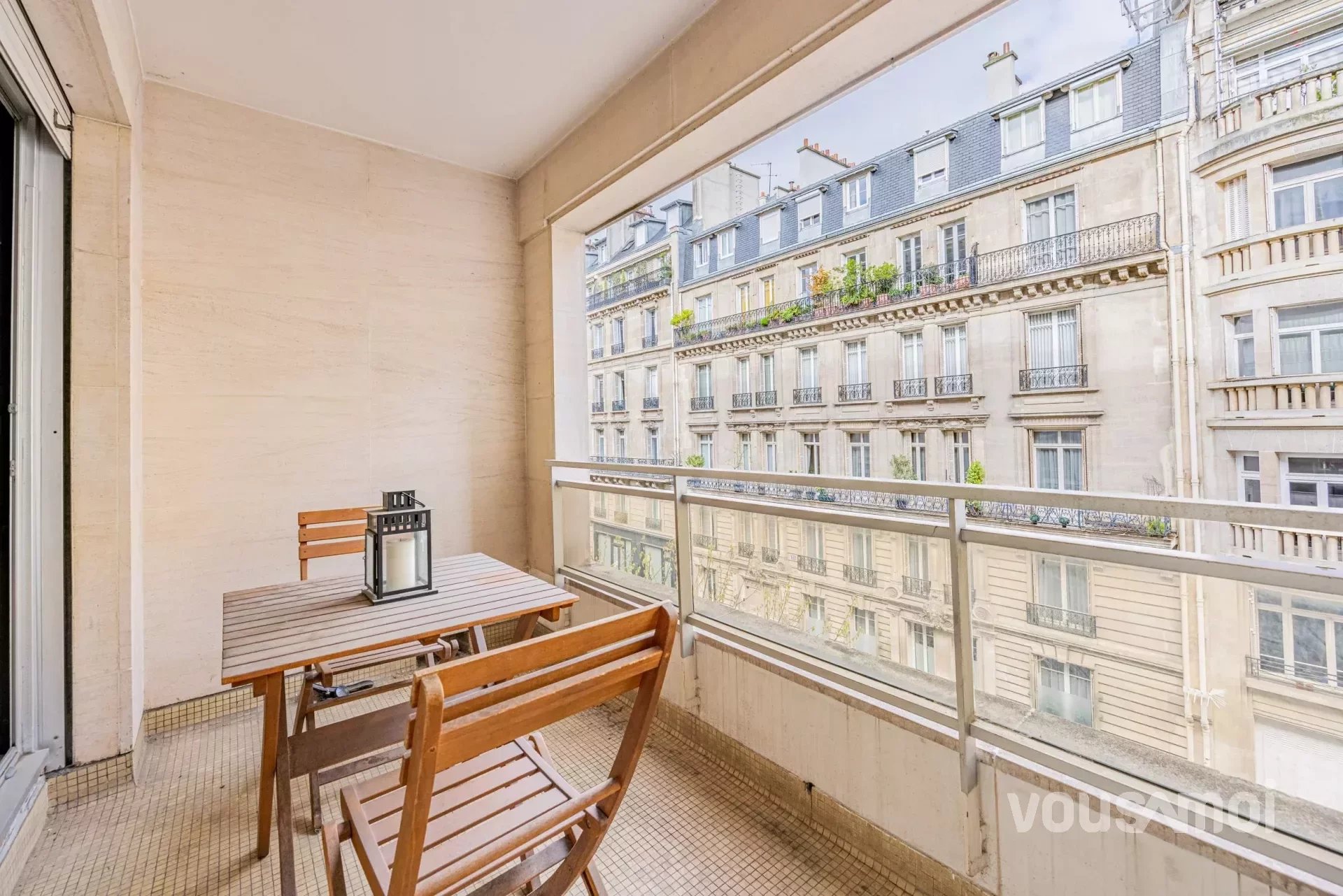 Appartement 3 pièces - 70m² - PARIS  - 8ème