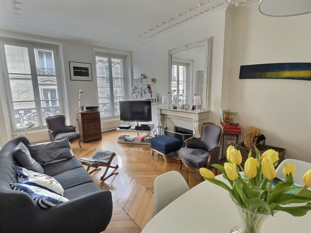 Appartement 4 pièces - 89m² - PARIS  - 9ème