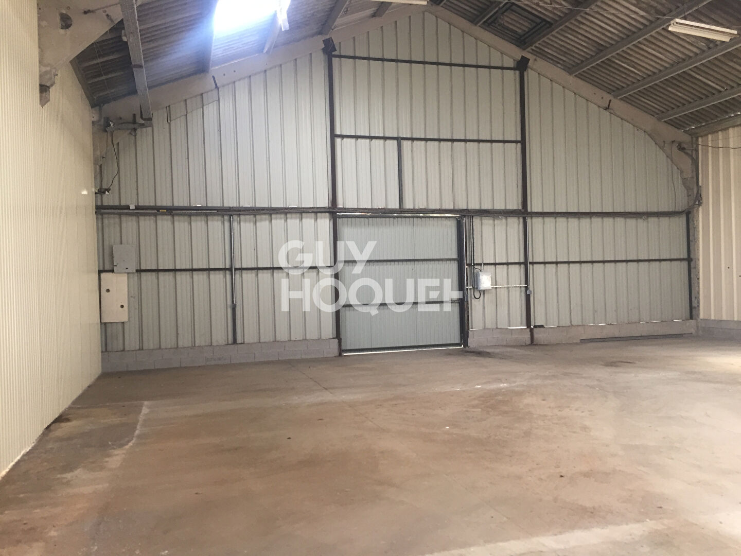 Local industriel  - 225m² - JOIGNY