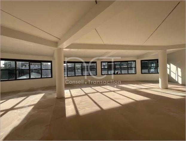 Local industriel  - 454m² - PARIS  - 11ème