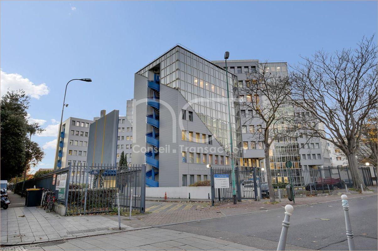 Local Professionnel  - 575m² - COLOMBES