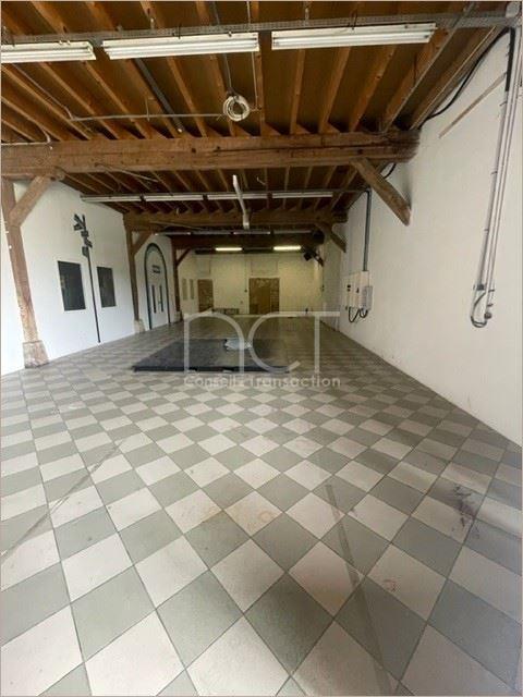 Local industriel  - 134m² - LIEUSAINT