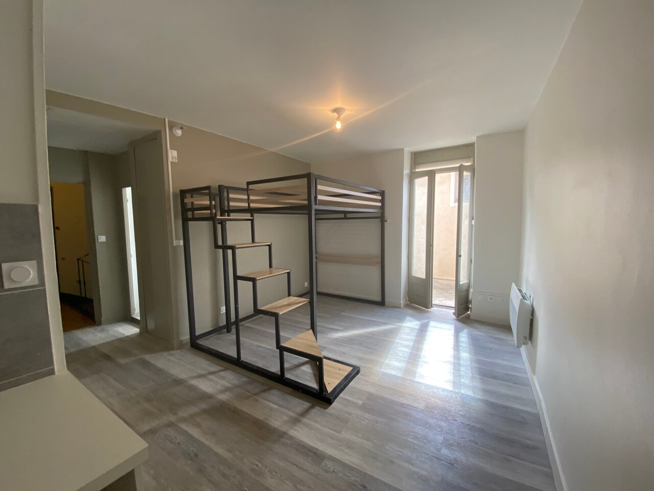 Appartement 1 pièce - 25m² - BOURG LES VALENCE