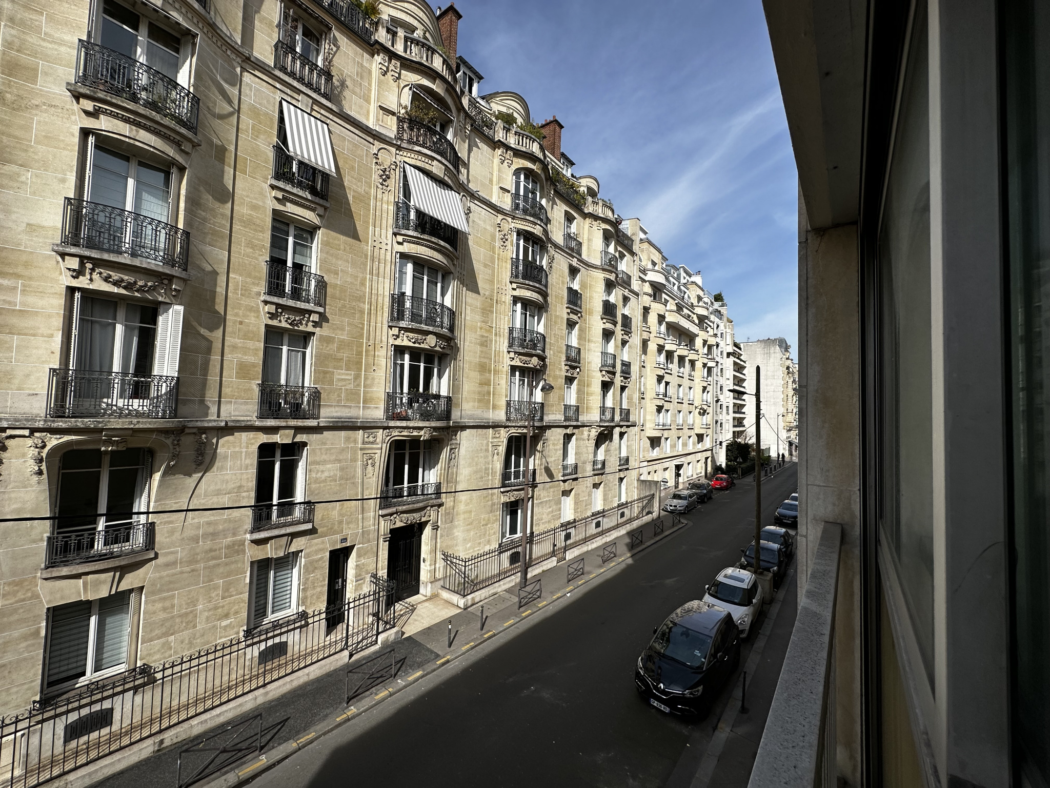 Appartement 1 pièce - 24m² - PARIS - 16ème