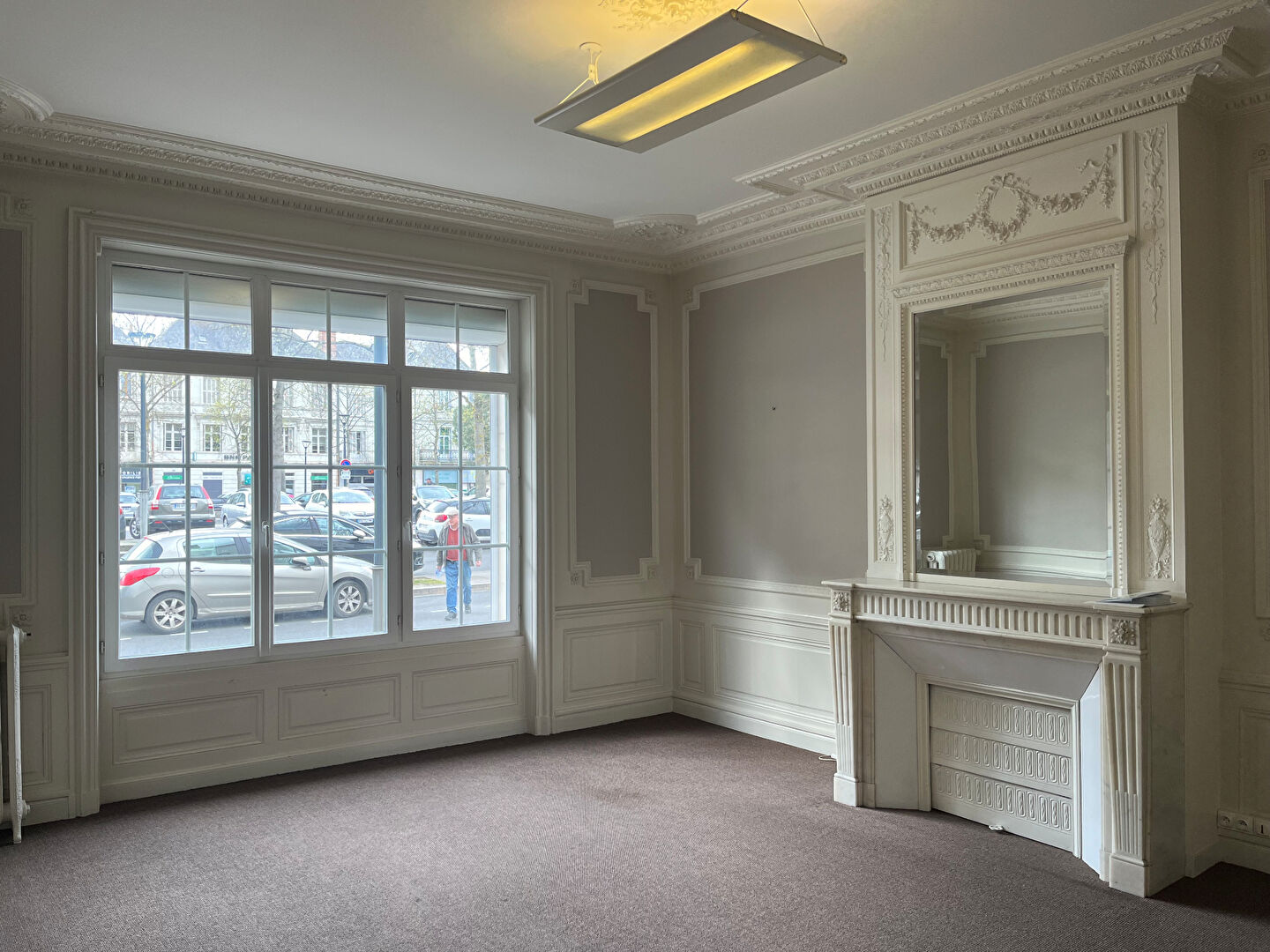 Local Professionnel  - 84m²