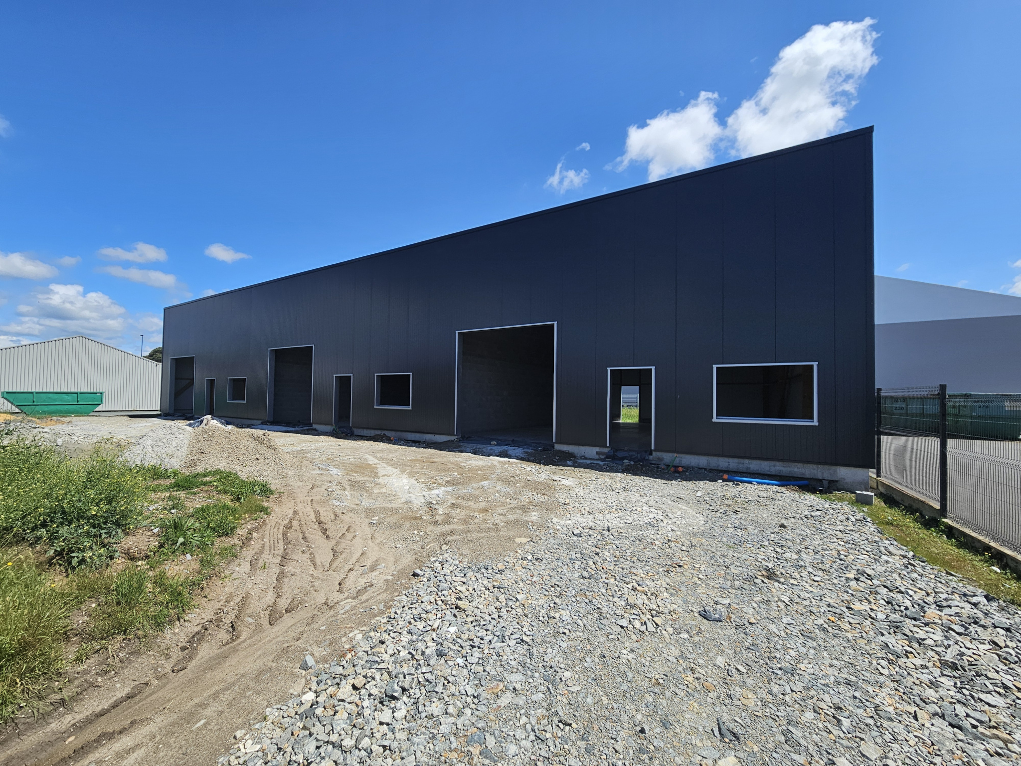 Local industriel  - 140m² - MACHECOUL ST MEME