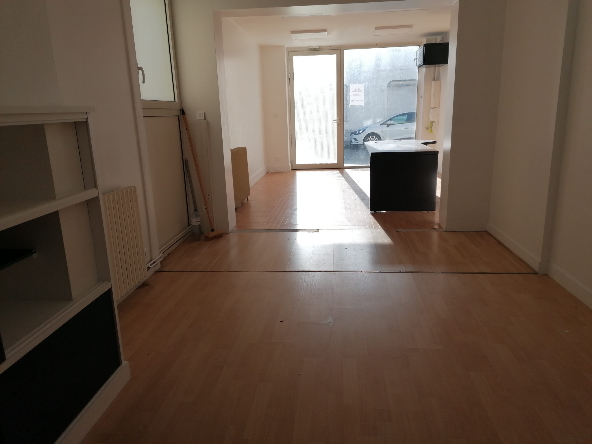 Local Professionnel  - 71m² - GUJAN MESTRAS