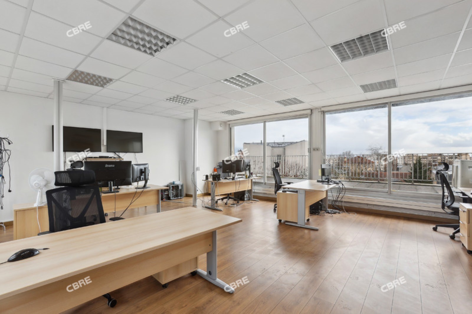 Local Professionnel  - 464m²