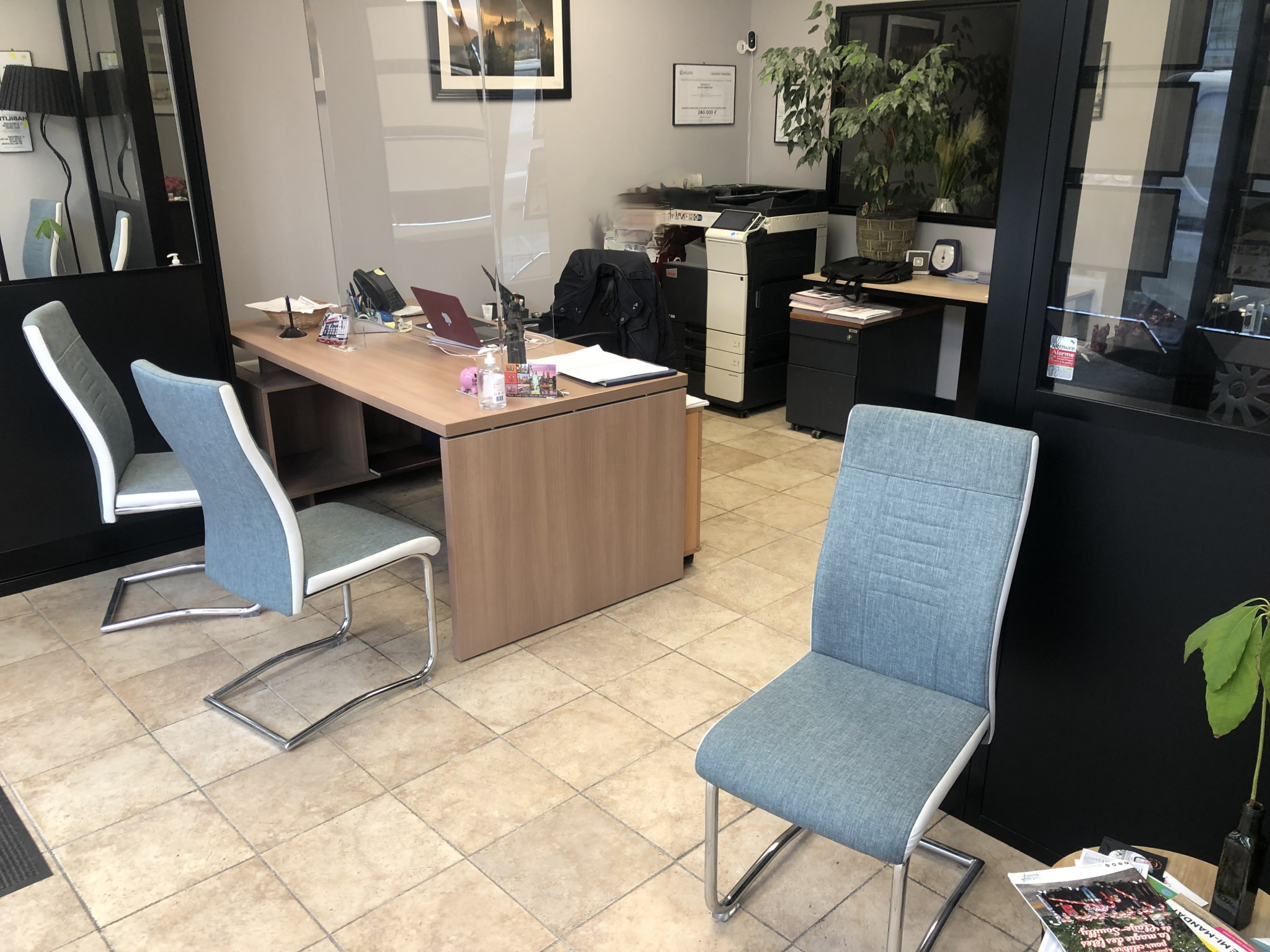 Local commercial  - 49m² - CLAYE SOUILLY