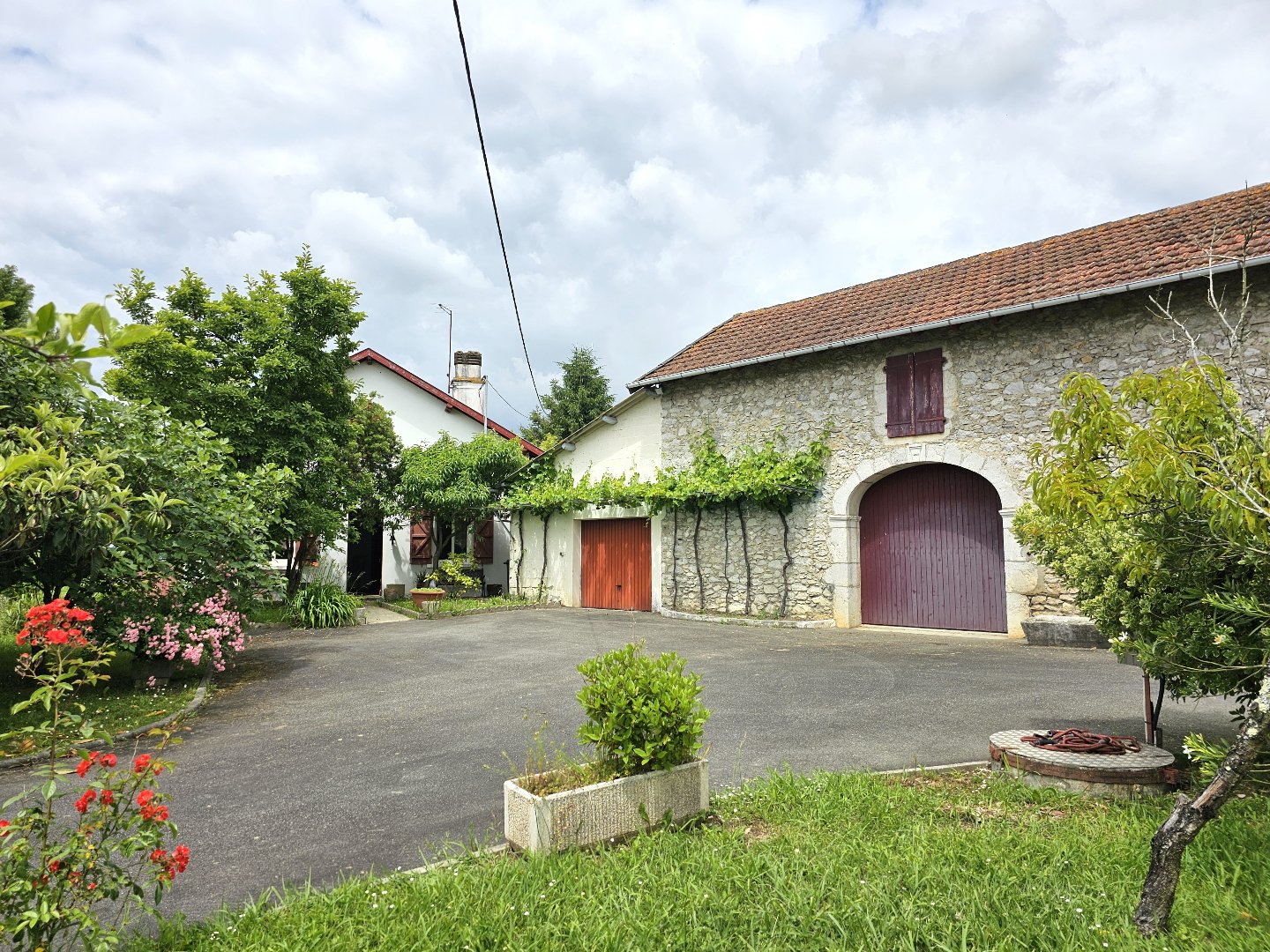 Maison 9 pièces - 180m² - PUYOO