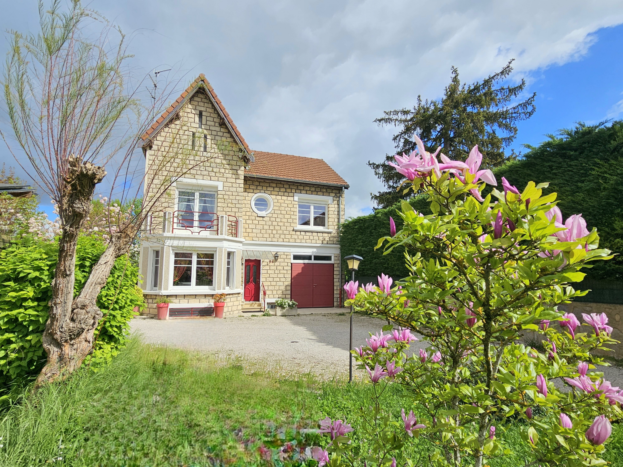 Maison 8 pièces - 193m² - FONTAINE LES DIJON