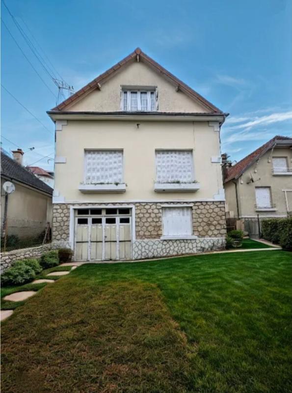 Maison 5 pièces - 115m² - ARGENTON SUR CREUSE