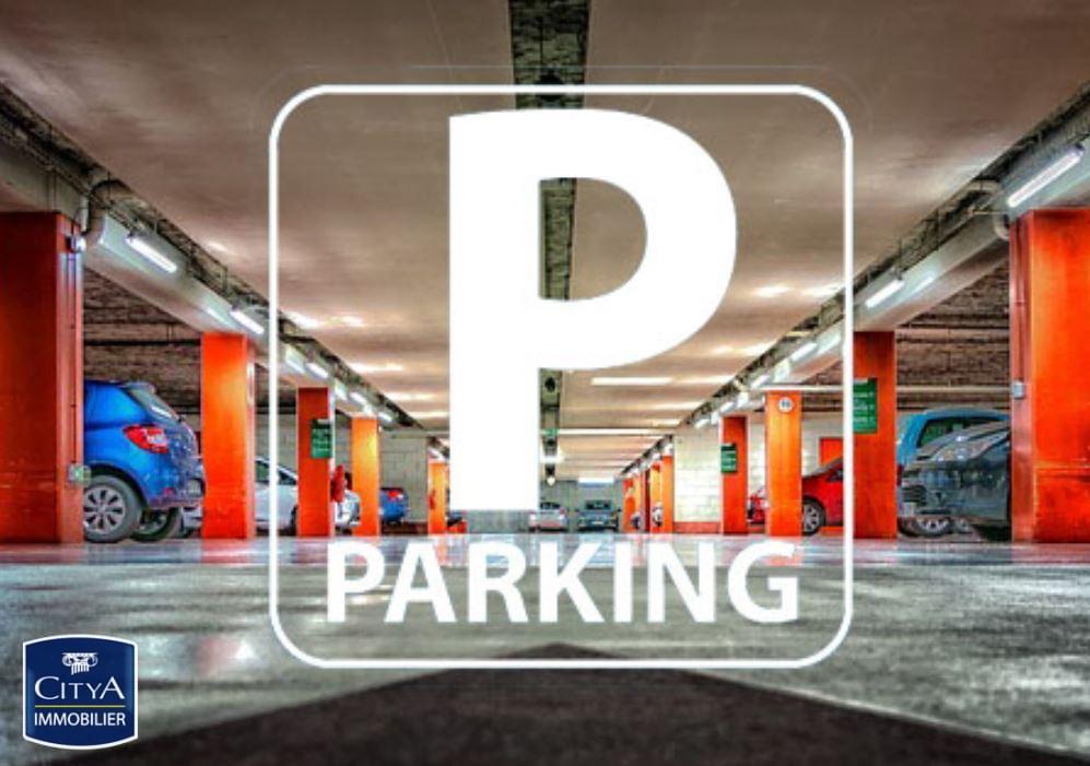 Parking  - LAMOTTE BEUVRON