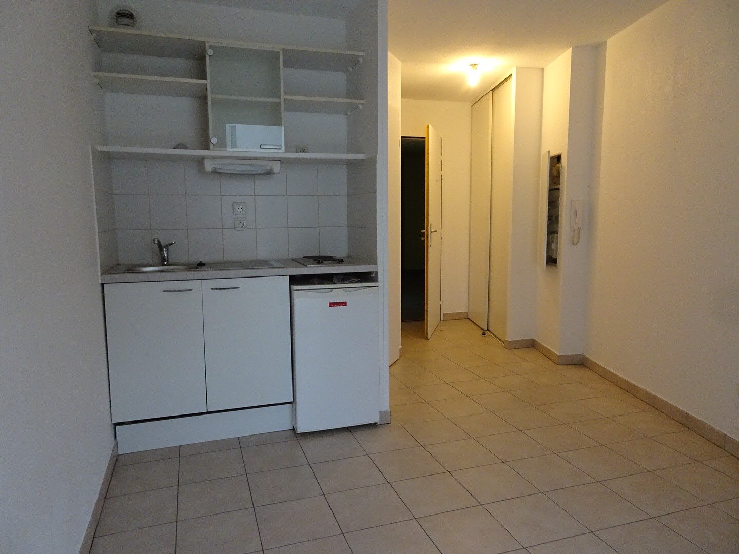 Appartement 1 pièce - 17m² - CASTELNAU LE LEZ