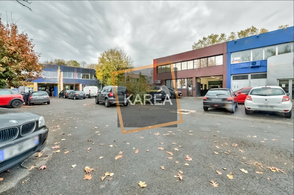 Local industriel  - 353m² - TORCY