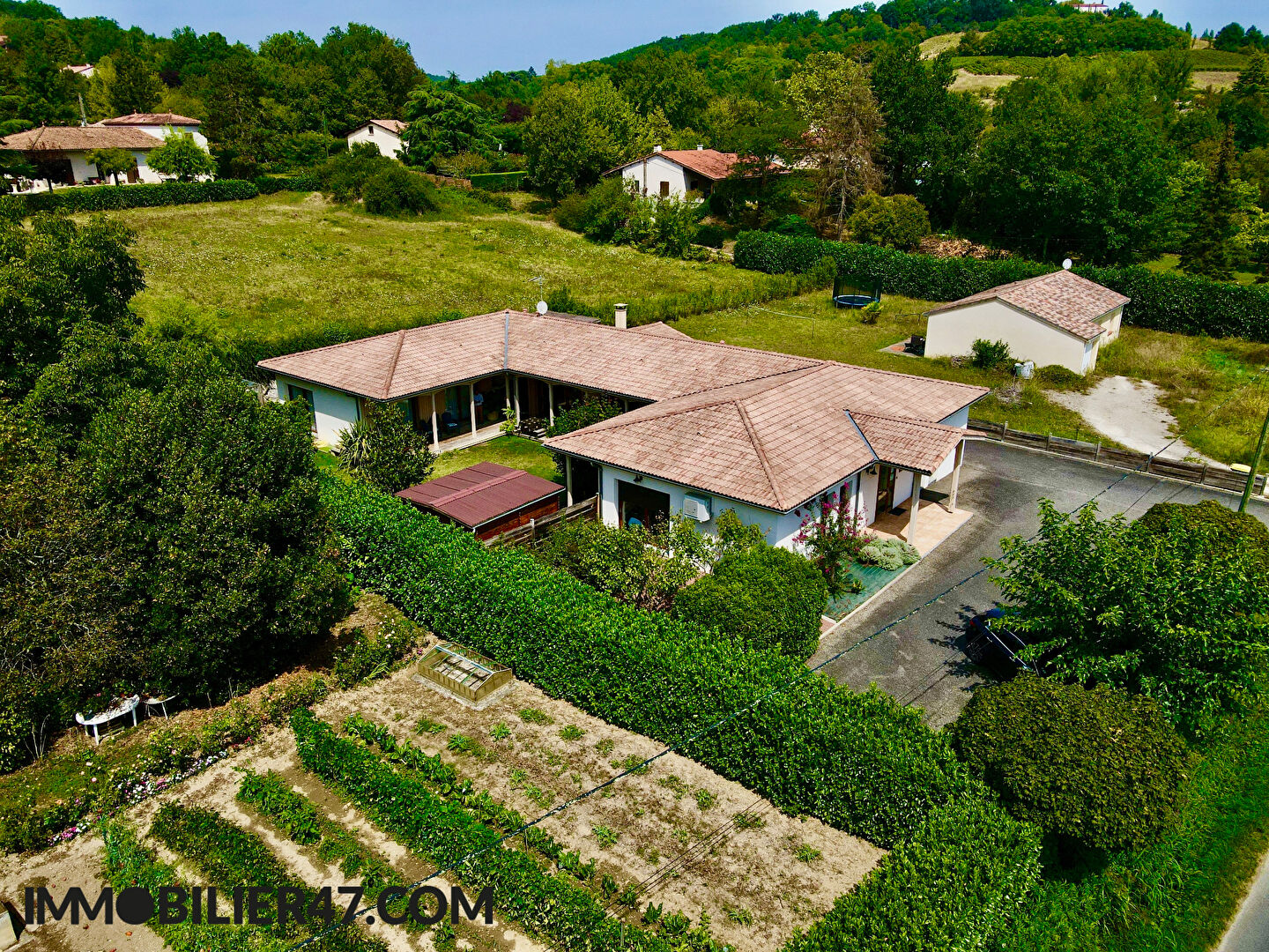 Maison 12 pièces - 250m² - BAZENS