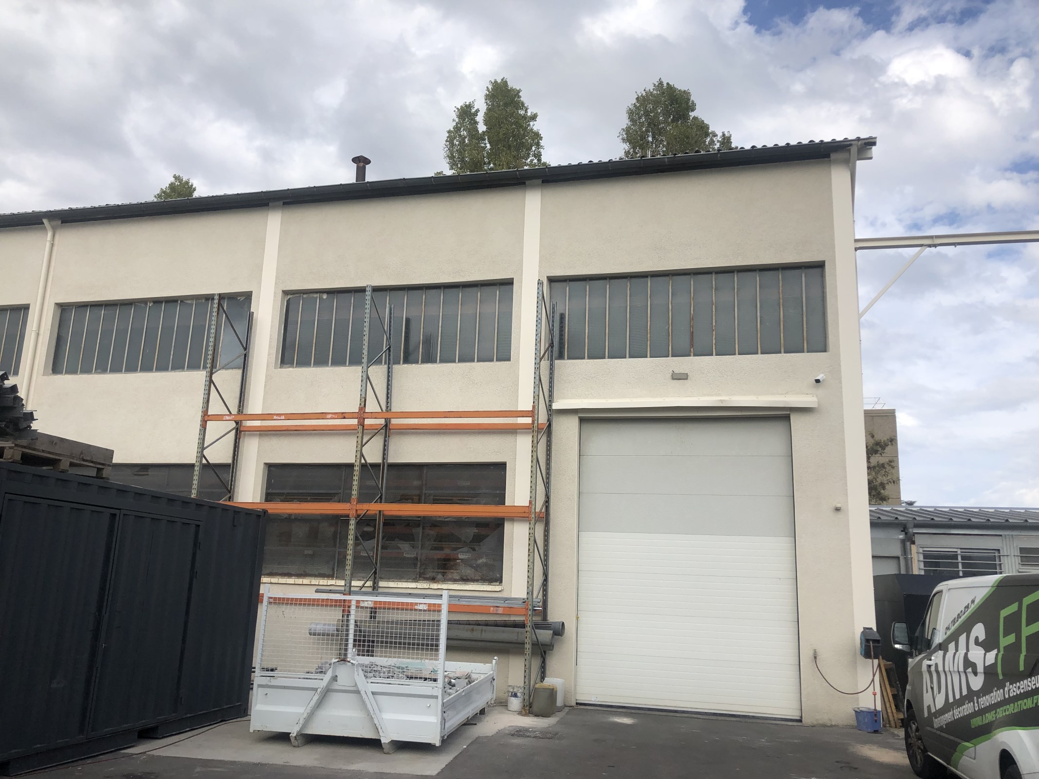 Local industriel  - 520m²