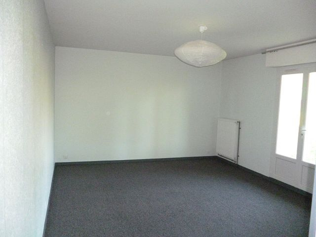 Appartement 1 pièce - 42m² - ANGOULEME