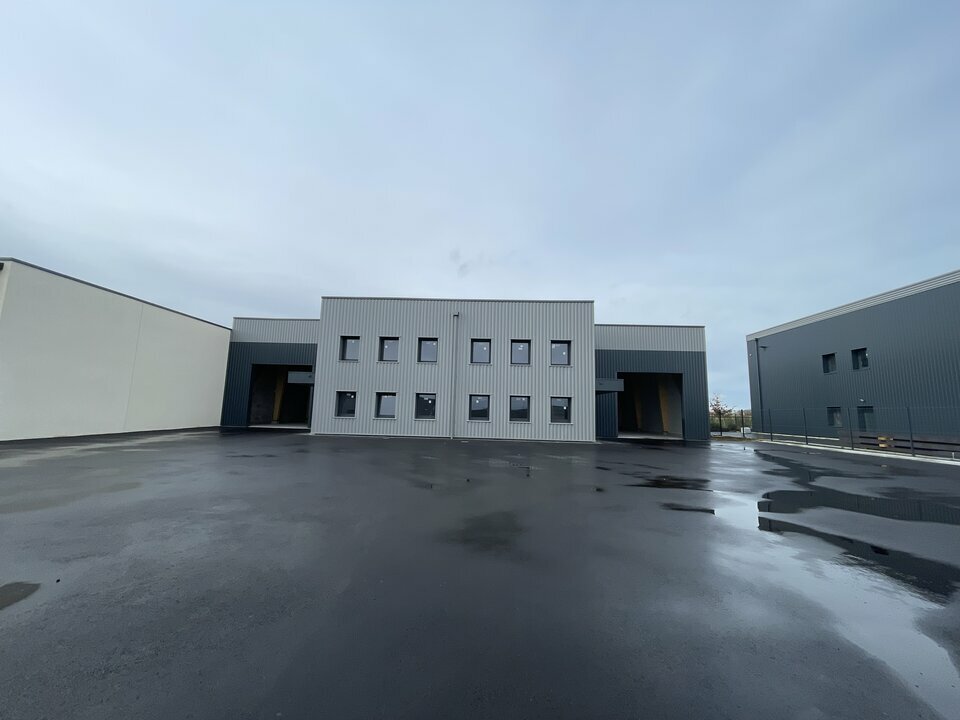 Local industriel  - 576m² - BENOUVILLE