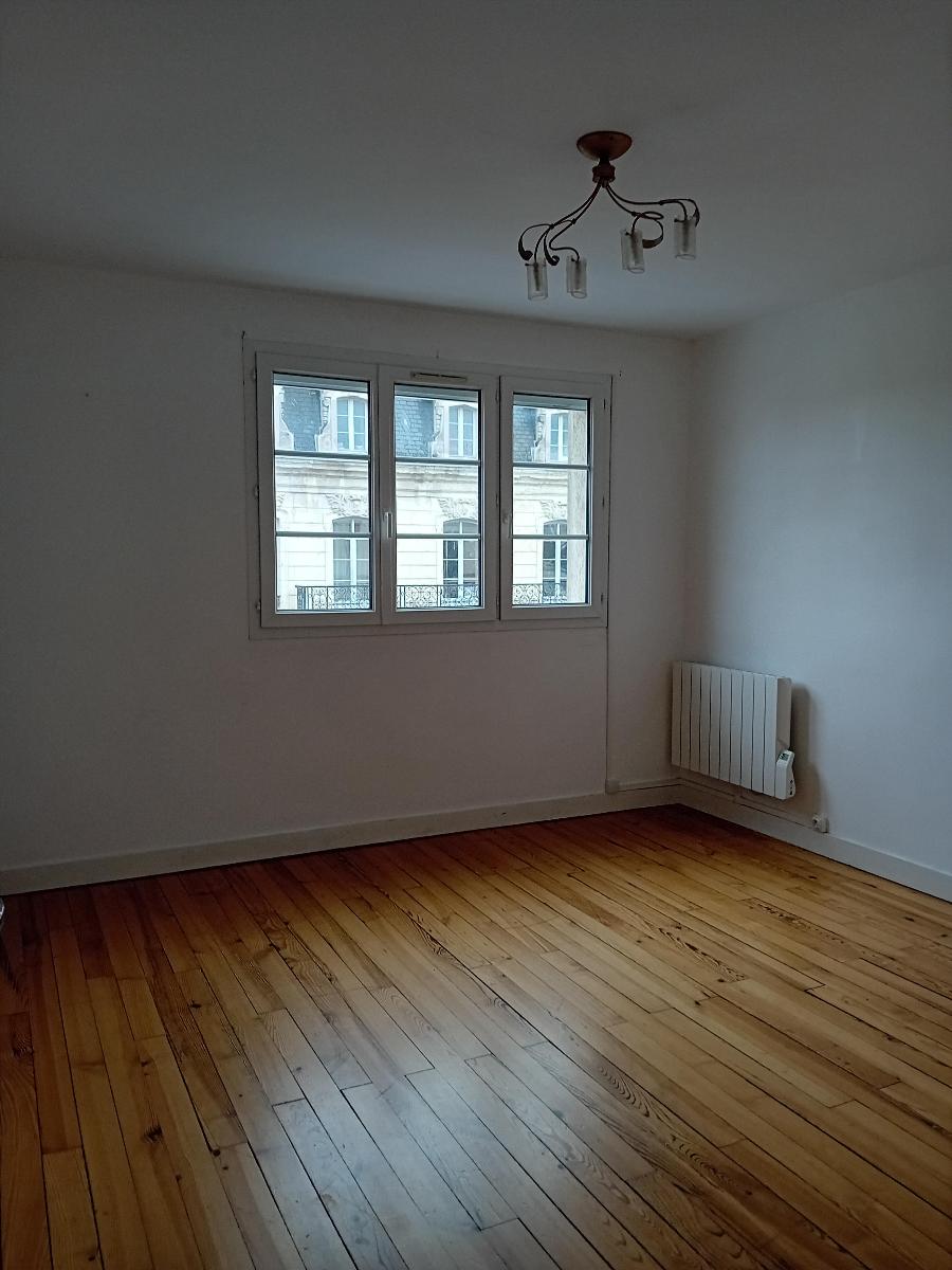 Appartement 3 pièces - 70m² - VIERZON