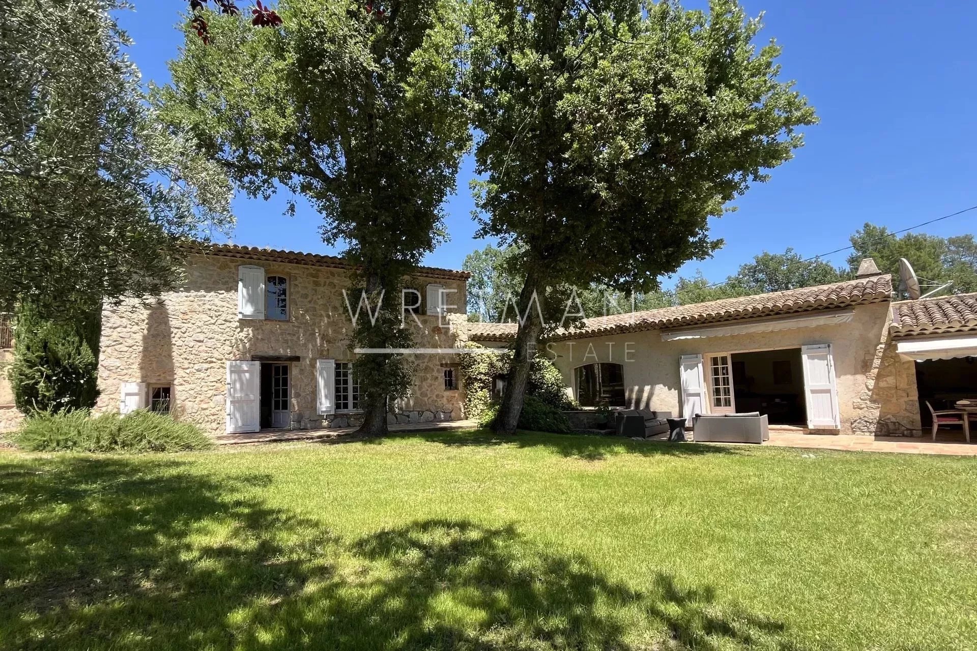 Maison 5 pièces - 182m² - ST PAUL EN FORET