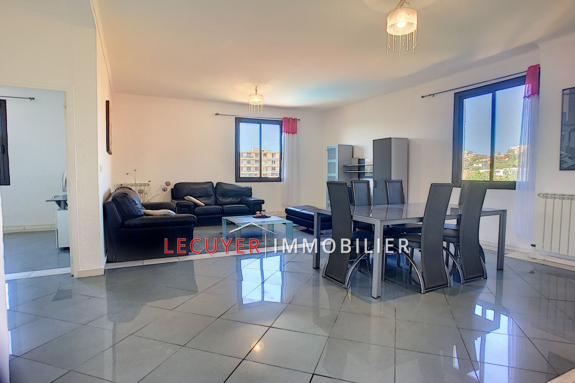 Appartement 4 pièces - 99m² - ANTIBES