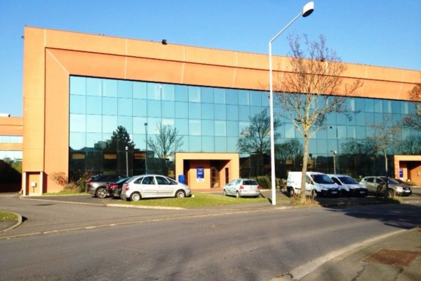 Local industriel  - 453m² - NANTERRE