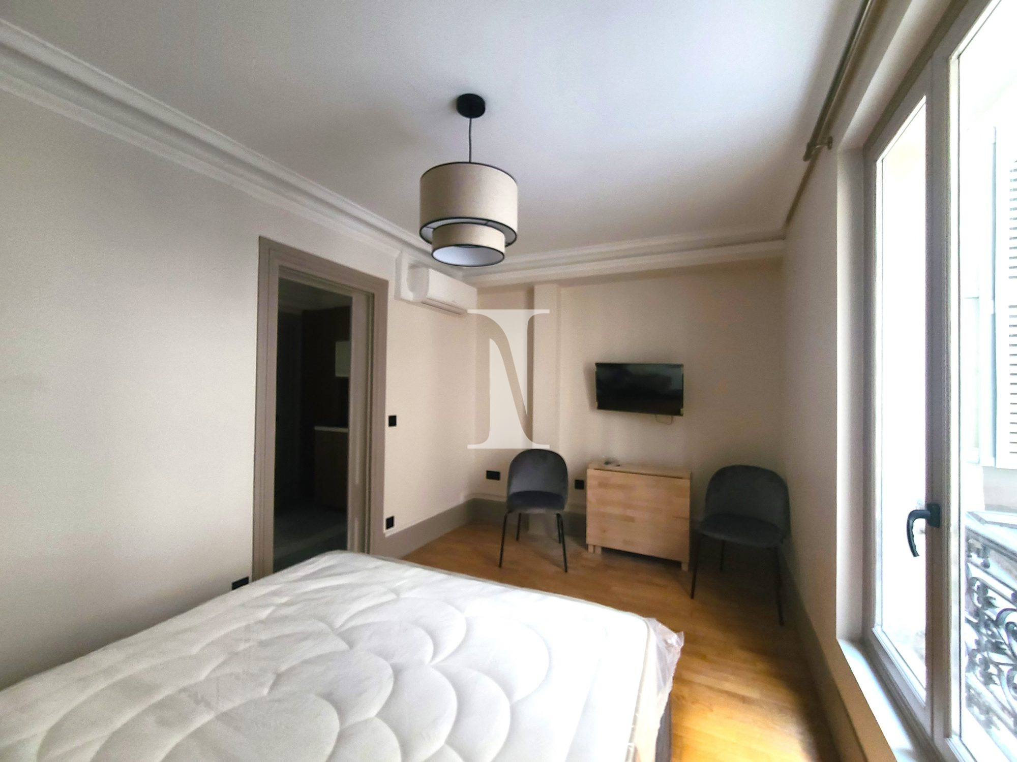 Appartement 1 pièce - 21m² - PARIS  - 8ème