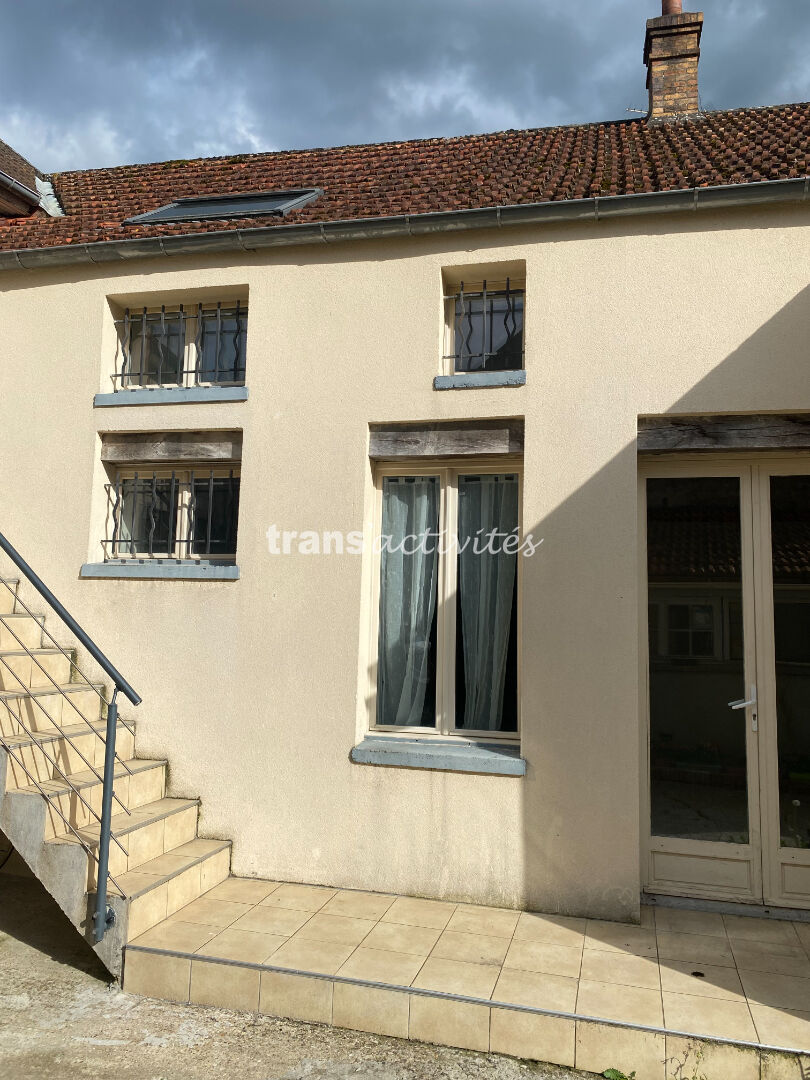 Immeuble  - 244m² - EGLY