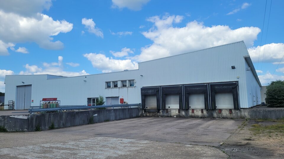 Local industriel  - 5 177m² - SOTTEVILLE SOUS LE VAL