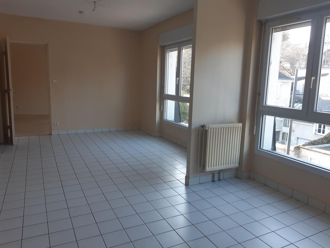 Appartement 3 pièces - 89m² - BLOIS