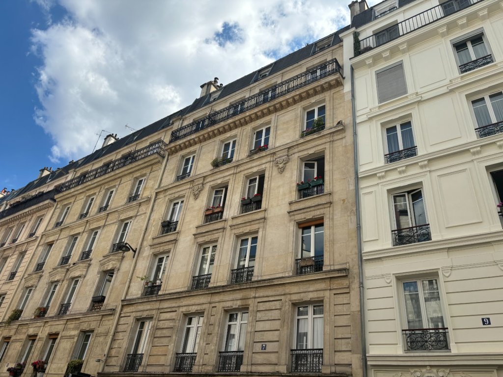 Appartement 4 pièces - 79m² - PARIS  - 10ème