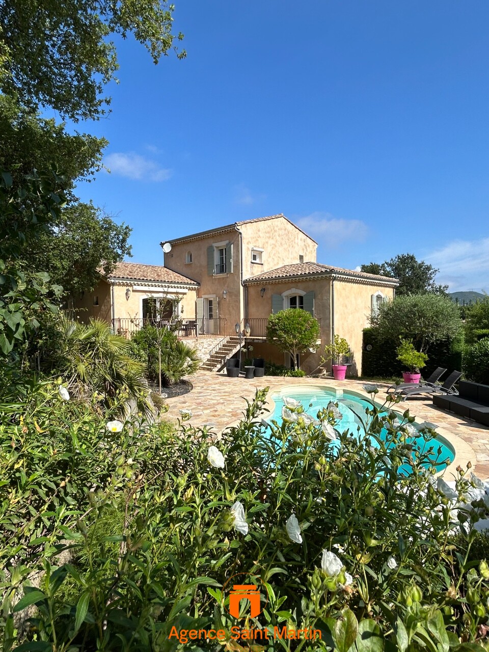 Maison 8 pièces - 170m² - MONTELIMAR