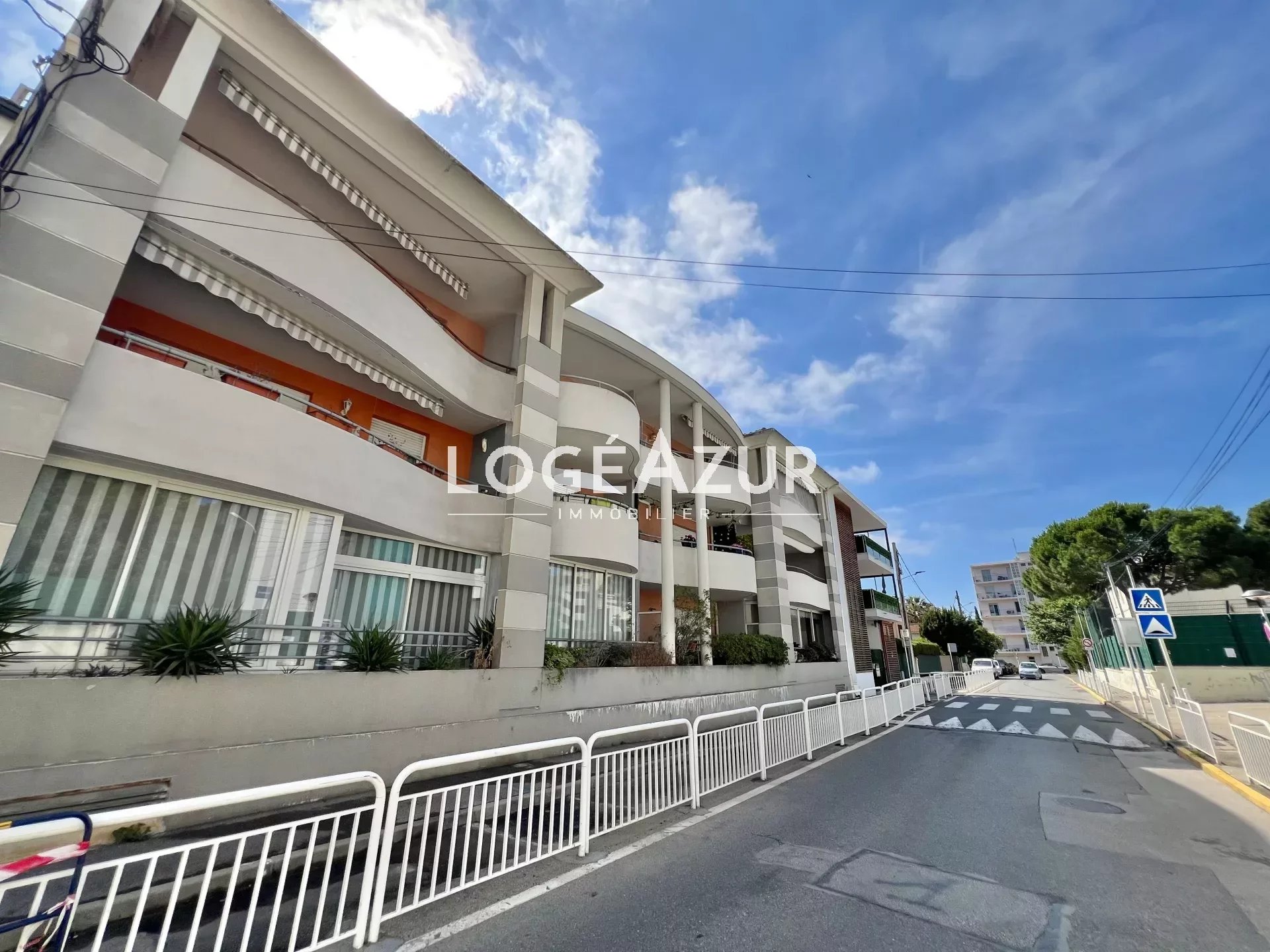 Appartement 3 pièces - 85m² - ANTIBES