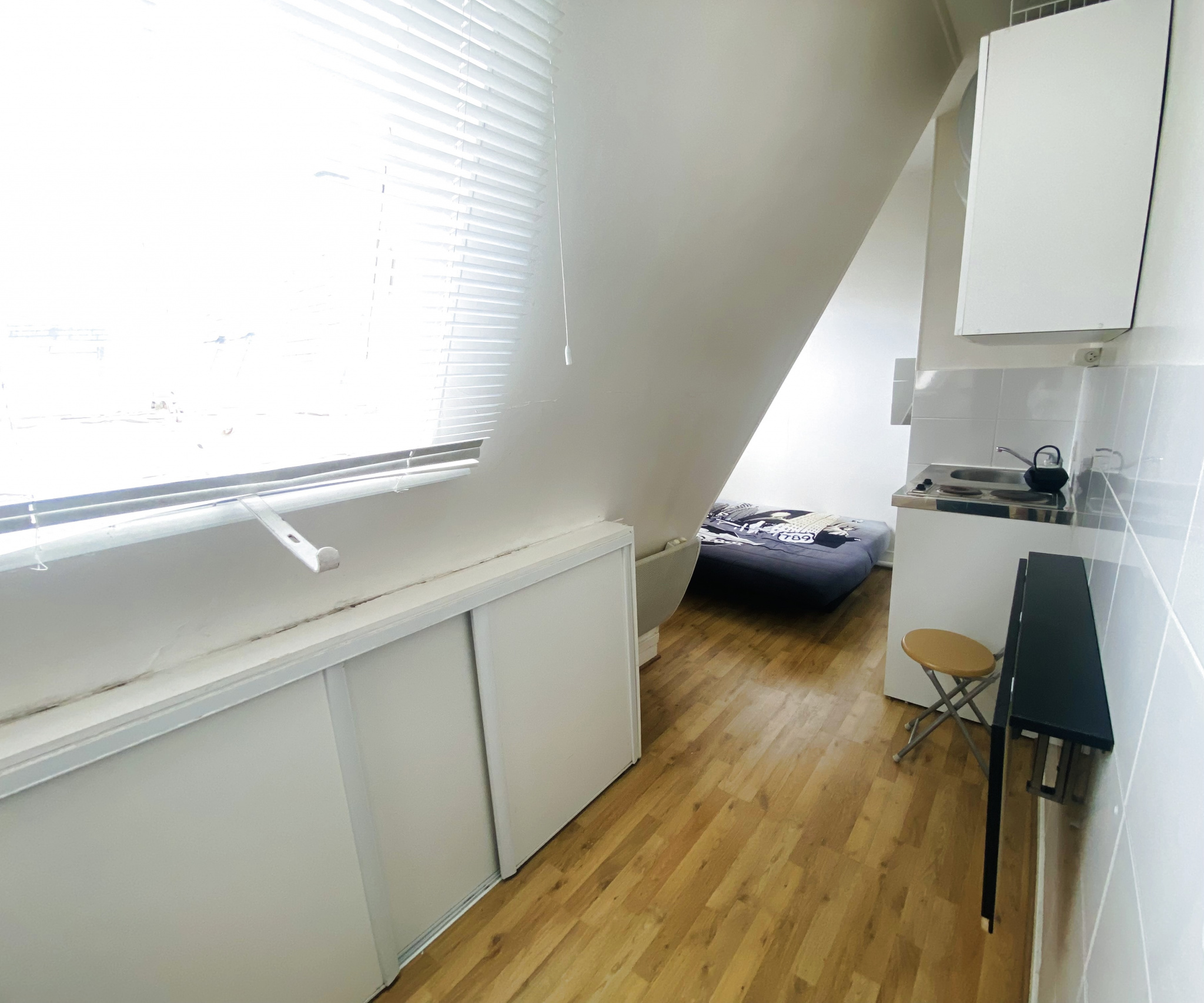 Appartement 1 pièce - 9m² - PARIS  - 10ème