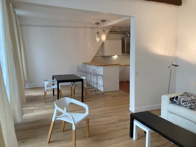 Appartement a louer paris-1er-arrondissement - 2 pièce(s) - 66 m2 - Surfyn