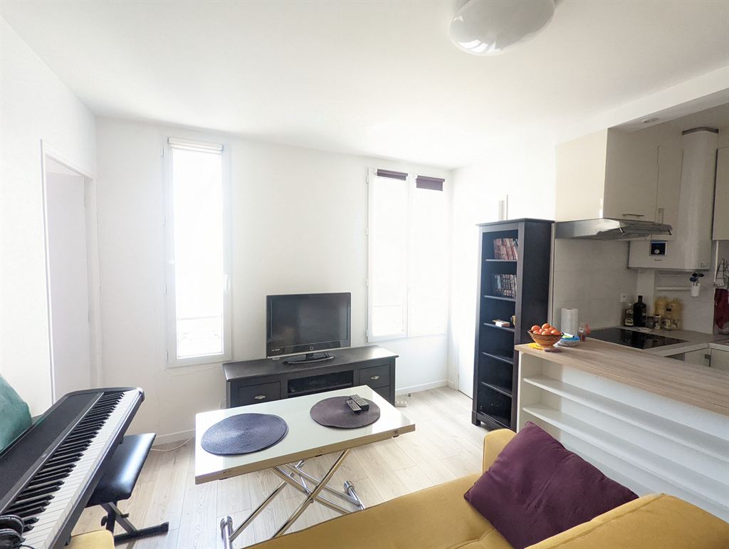 Appartement 2 pièces - 32m² - PARIS  - 20ème