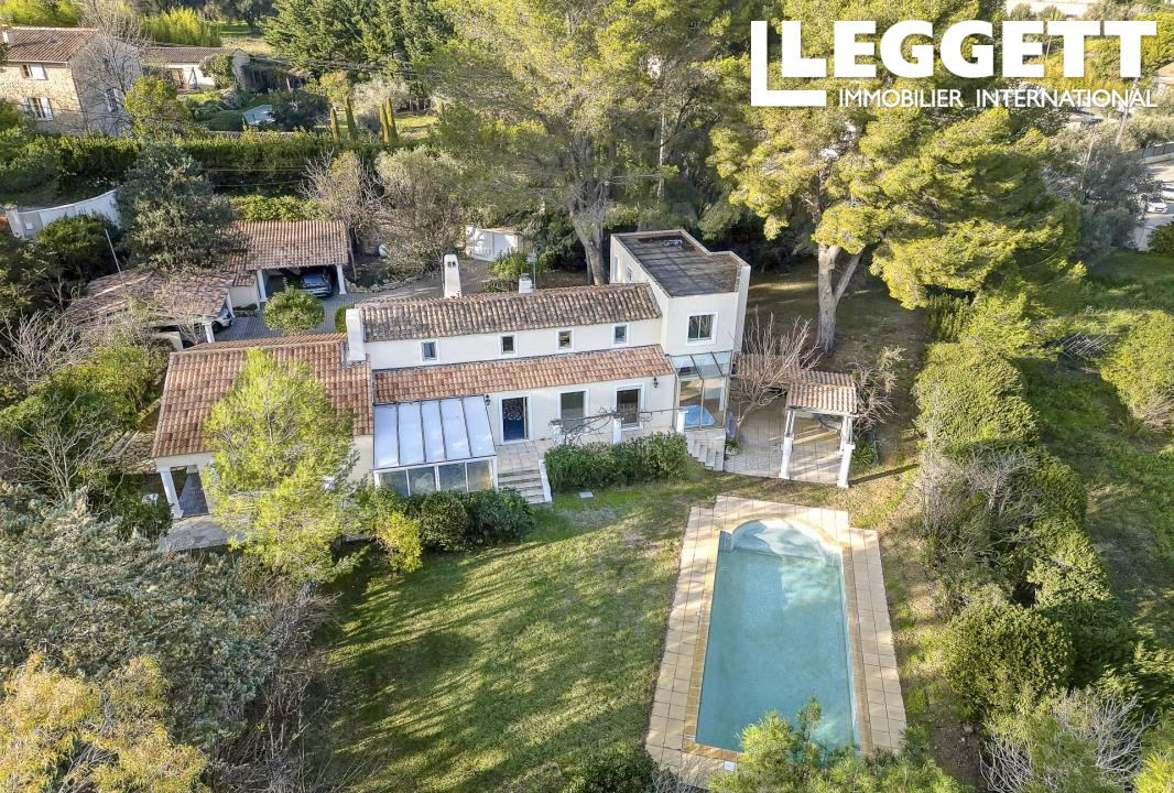 Maison 8 pièces - 280m² - MOUGINS