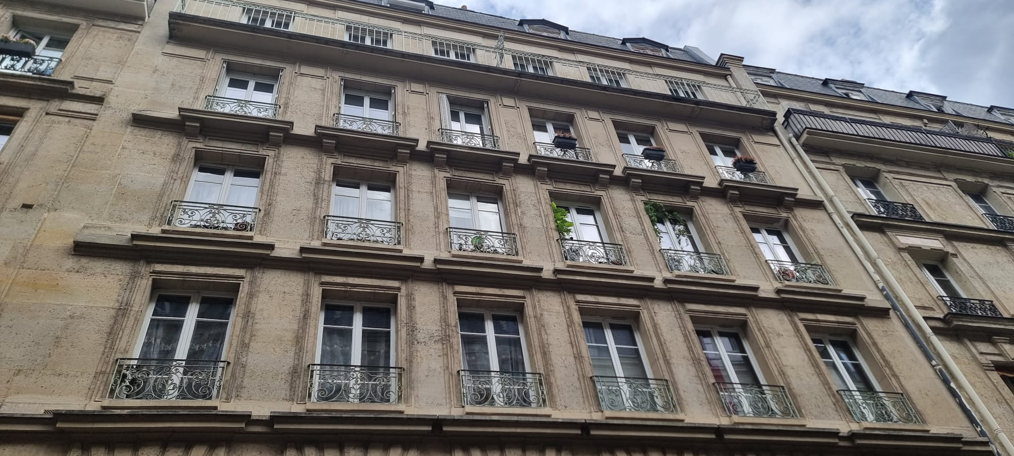 Appartement 2 pièces - 28m² - PARIS  - 18ème