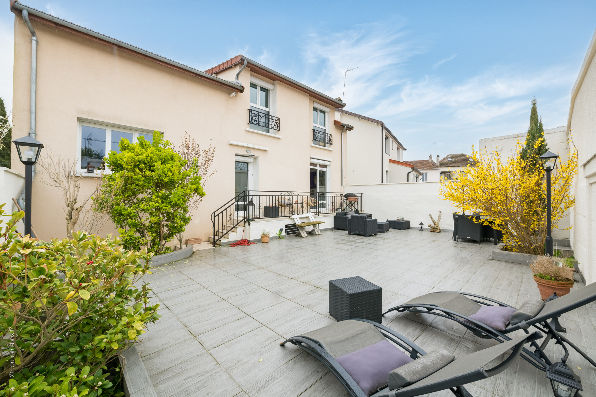 Maison 7 pièces - 136m² - ST MAUR DES FOSSES